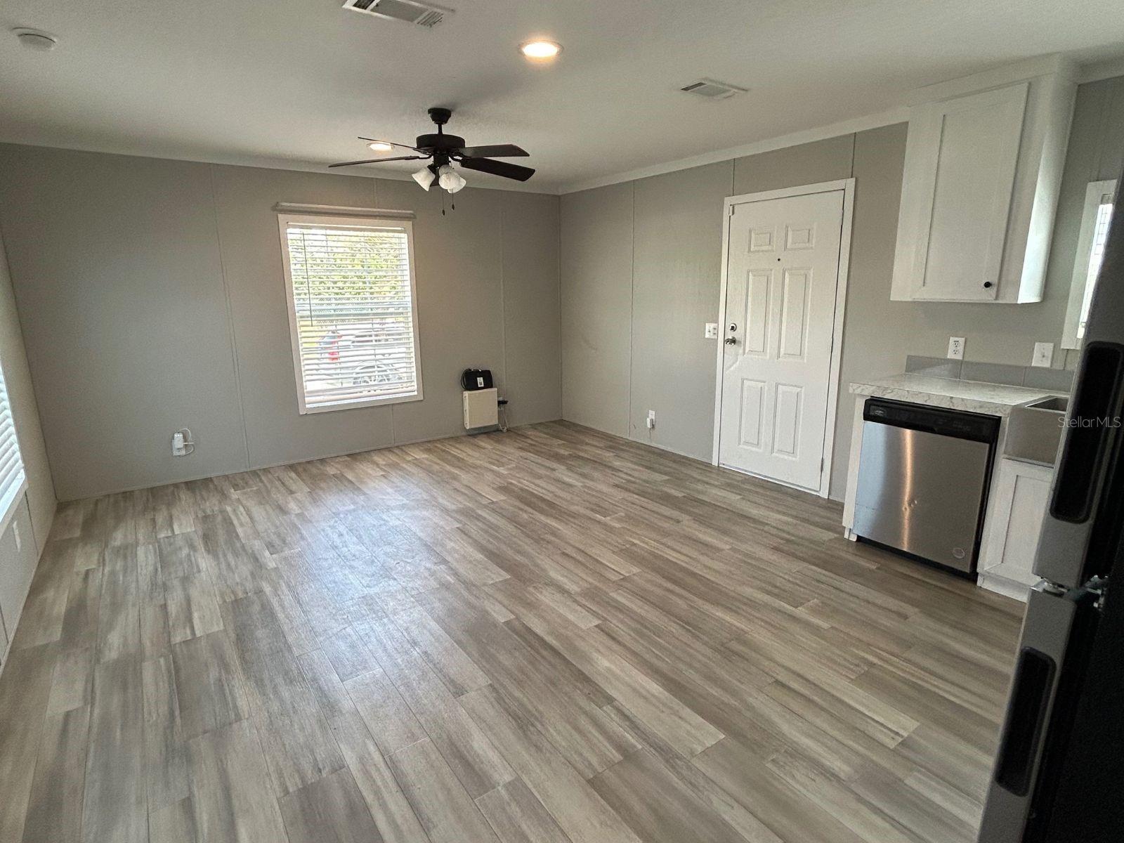Image 3 of 8 For 2139 Orange Drive
