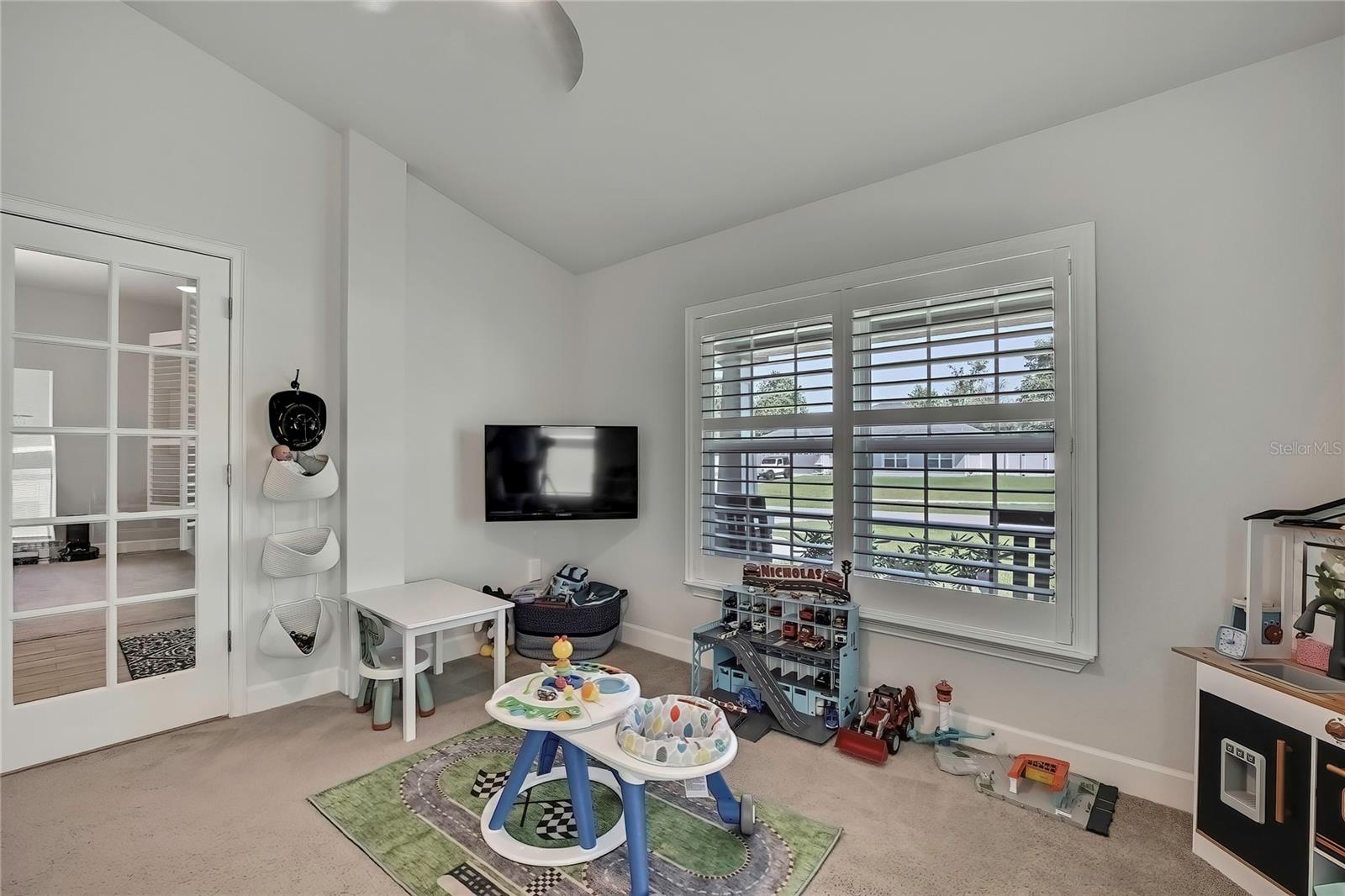 Image 15 of 62 For 12848 Hilary Street