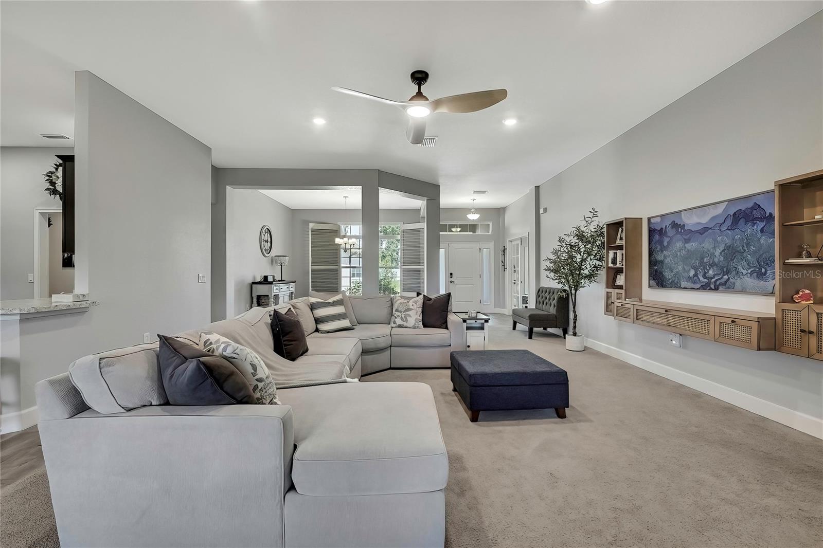 Image 22 of 62 For 12848 Hilary Street