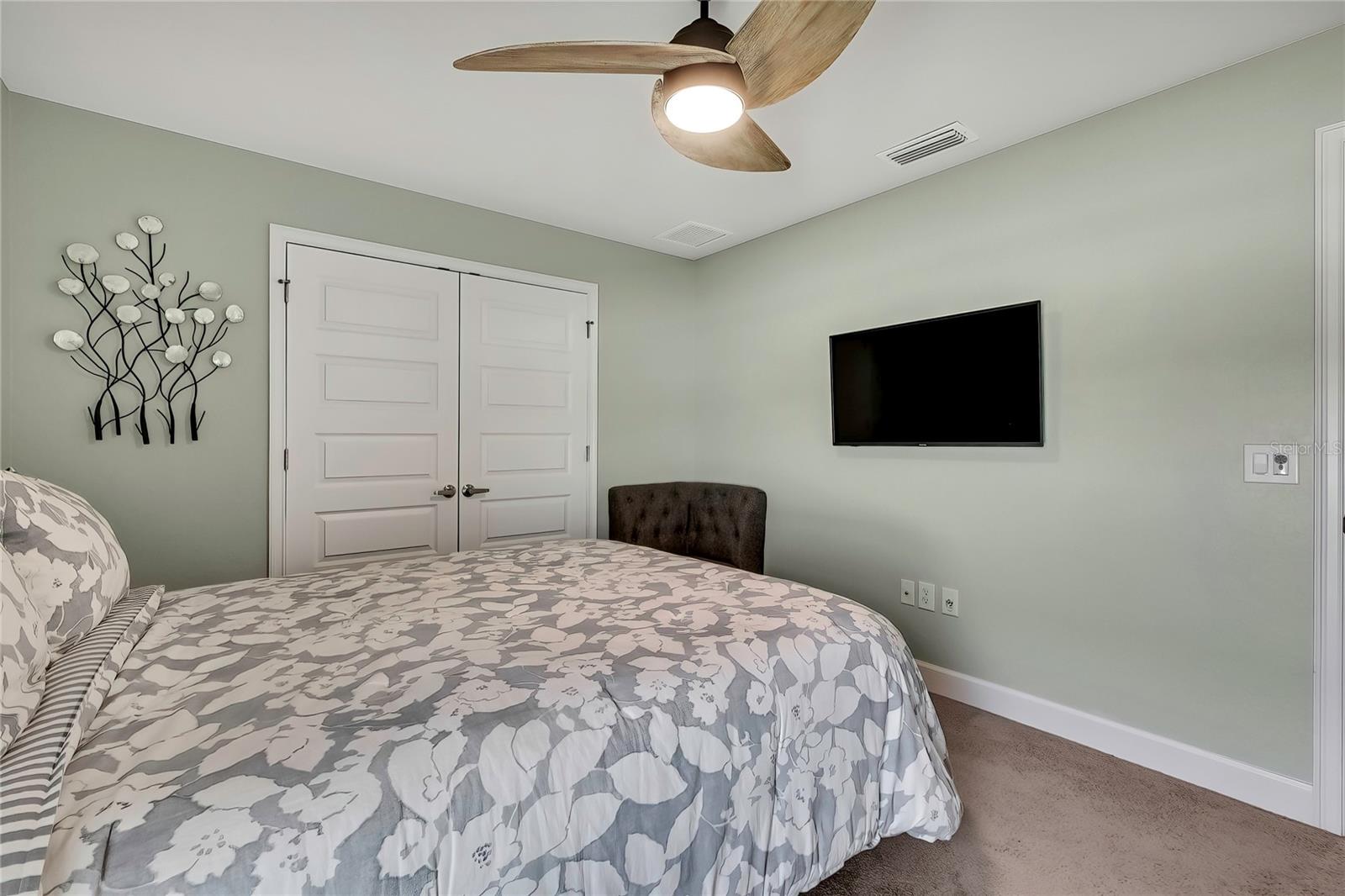 Image 44 of 62 For 12848 Hilary Street