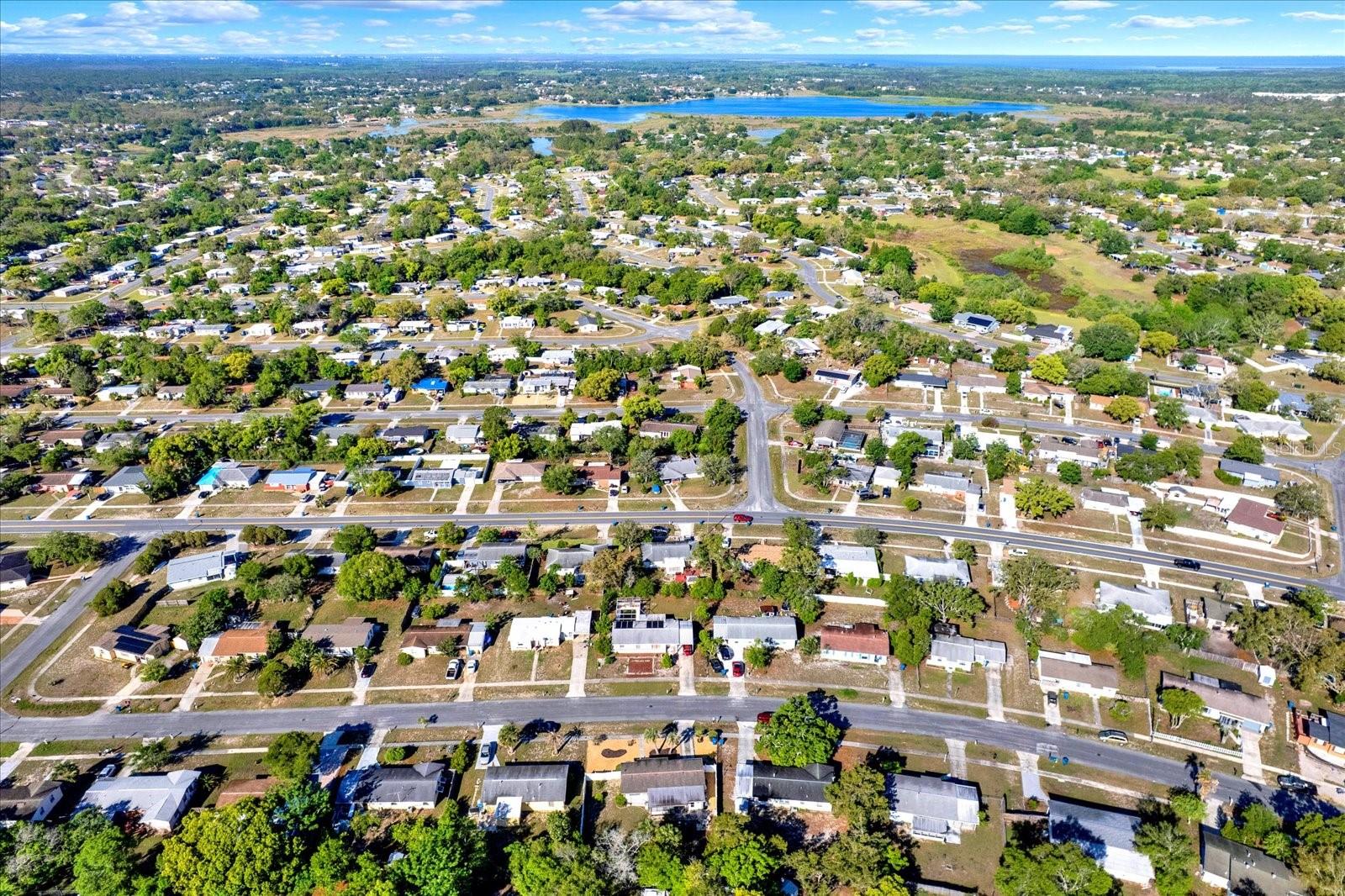 Listing photo id 21 for 1054 Embassy Avenue