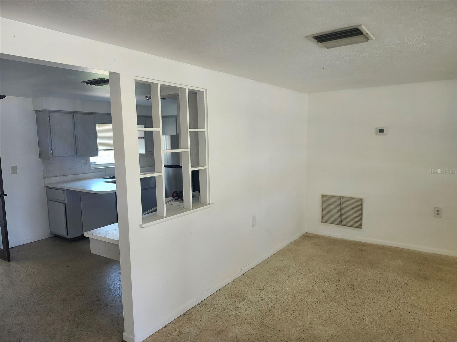 Listing photo id 8 for 1731 Dander Drive