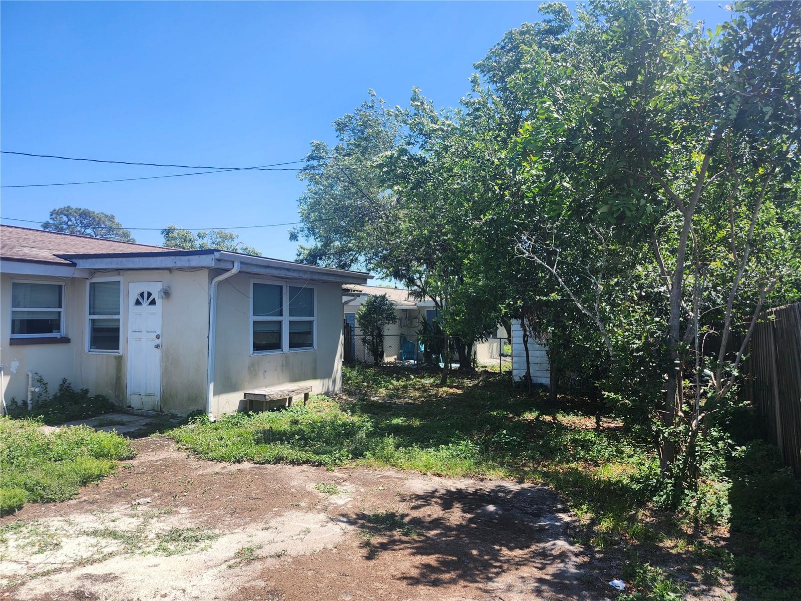 Listing photo id 14 for 1731 Dander Drive