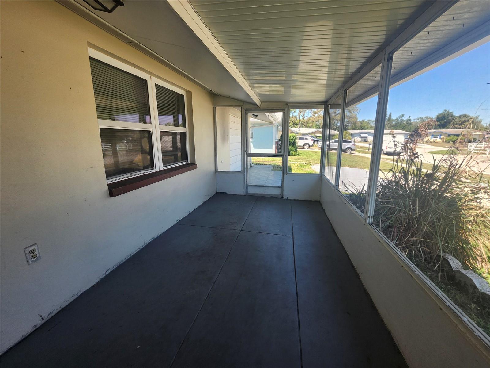 Listing photo id 0 for 1731 Dander Drive