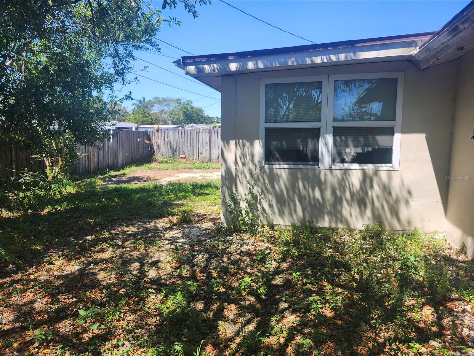 Listing photo id 19 for 1731 Dander Drive