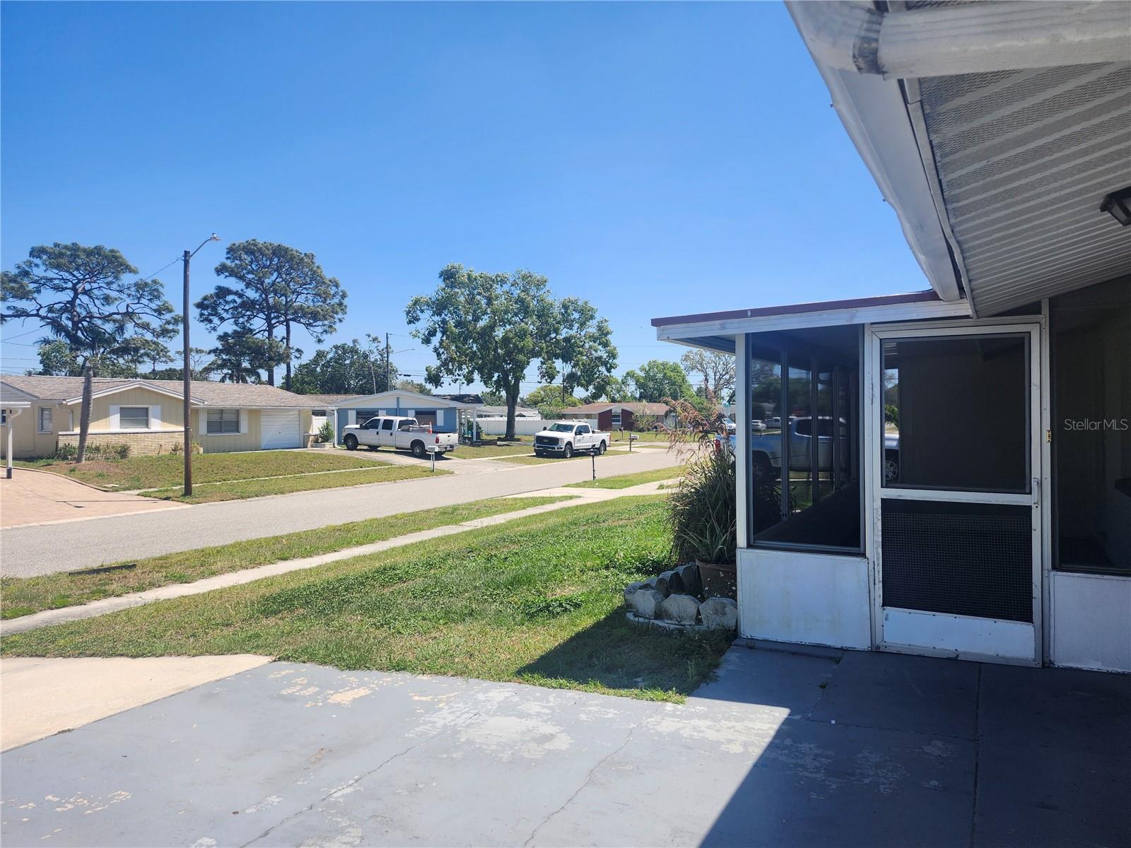 Listing photo id 24 for 1731 Dander Drive