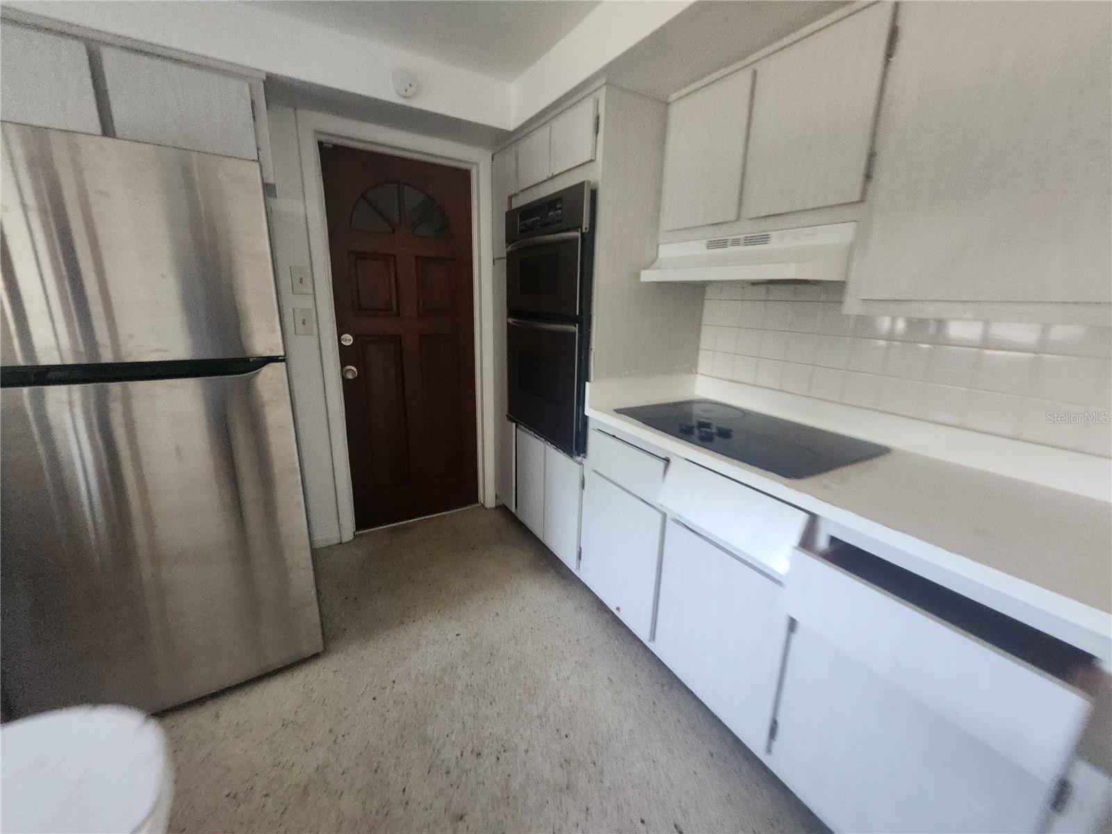 Listing photo id 3 for 1731 Dander Drive