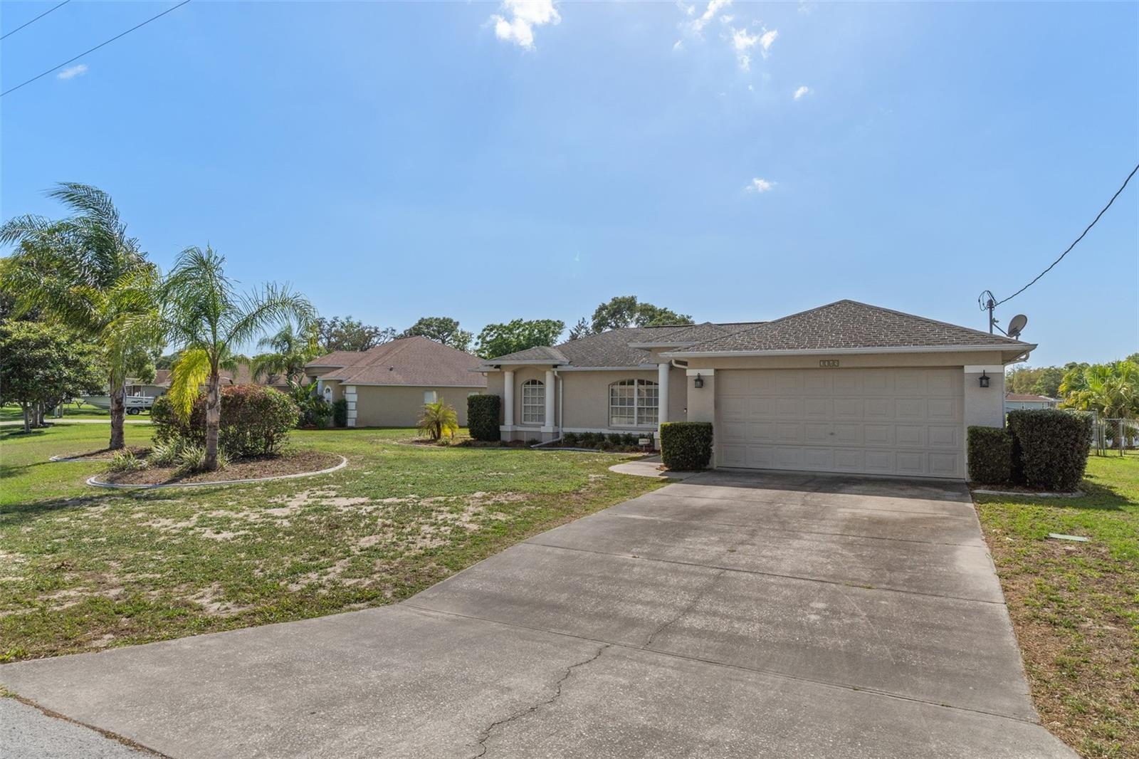Listing photo id 1 for 3345 Carmen Avenue