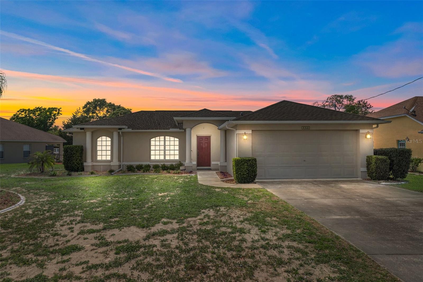 Listing photo id 3 for 3345 Carmen Avenue