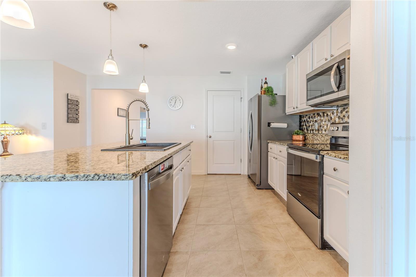Image 11 of 52 For 13160 Golden Lime Avenue
