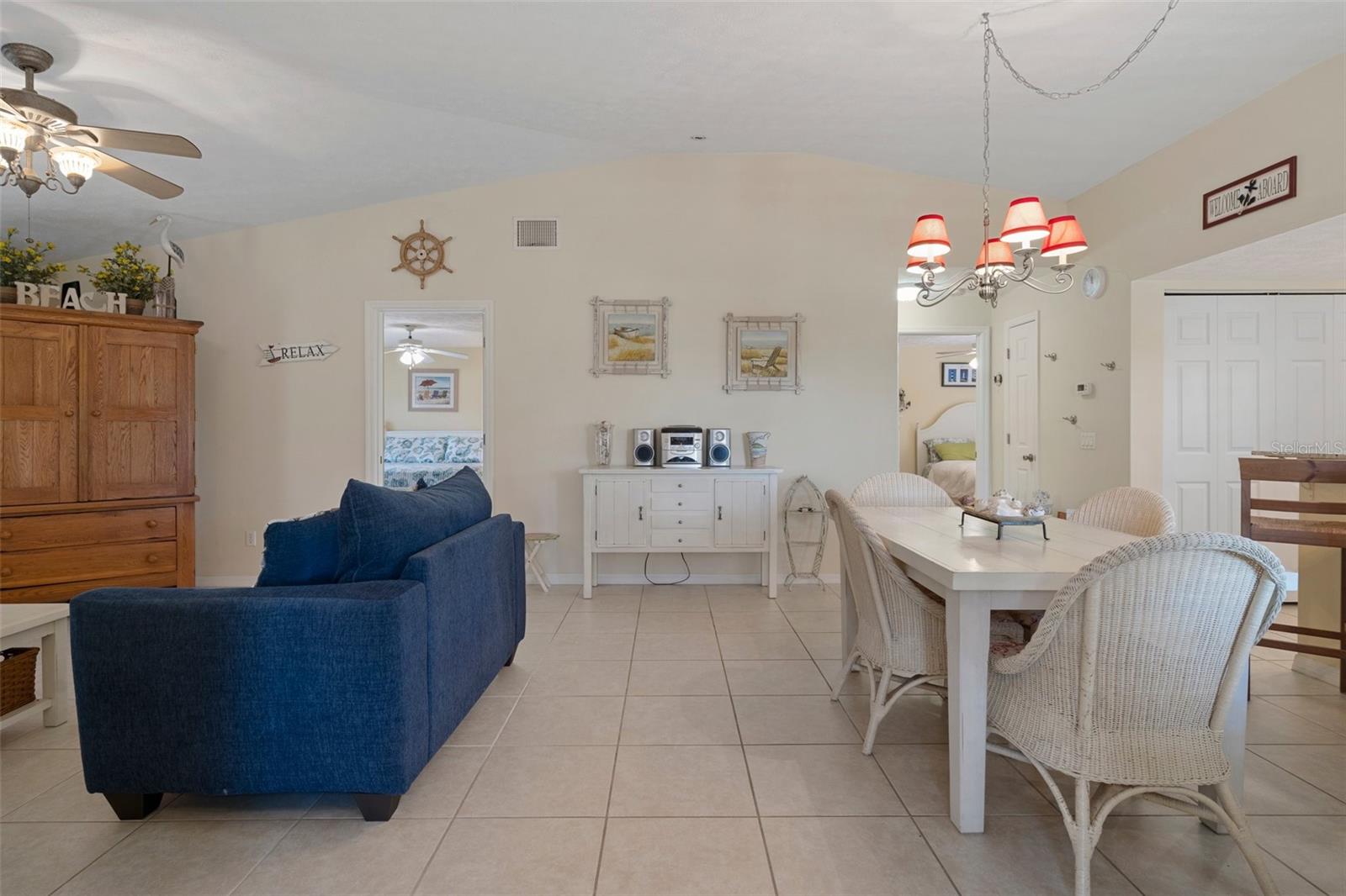 Image 22 of 51 For 11274 Cove Harbor Drive 11274