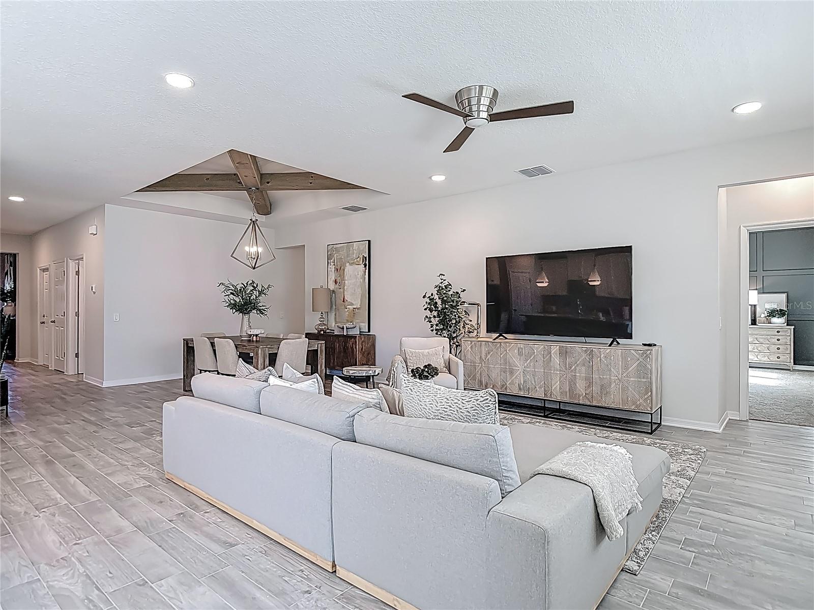 Image 18 of 56 For 32544 Sapna Chime Drive