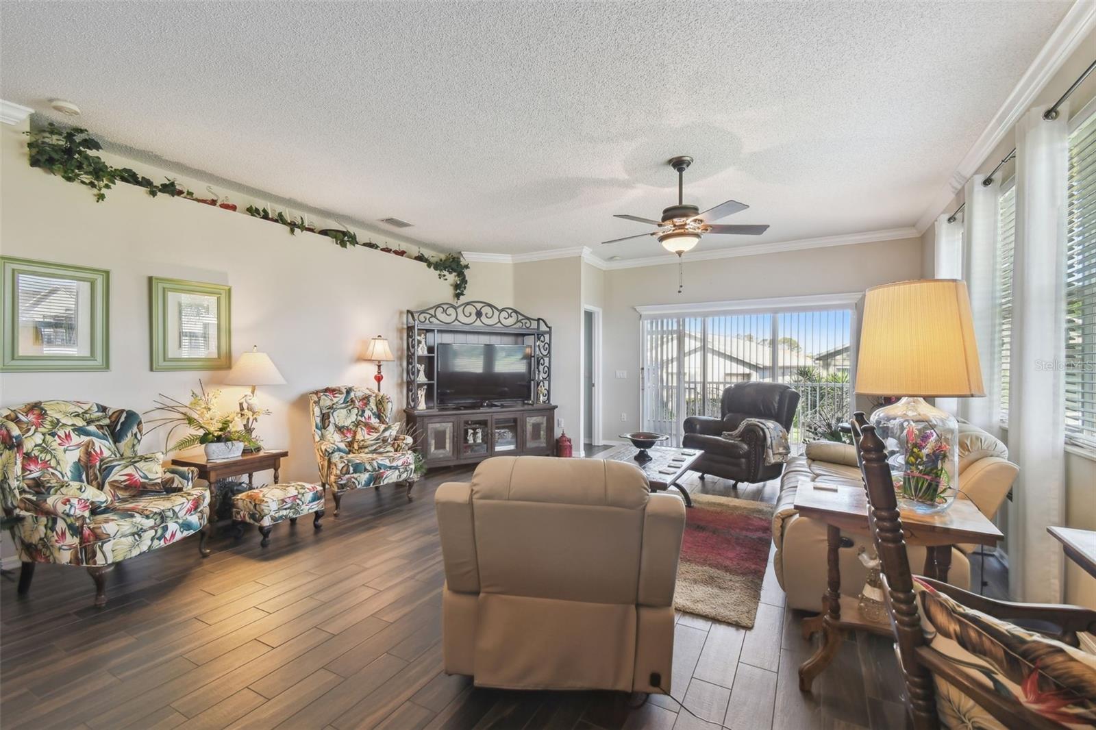 Image 22 of 58 For 18109 Tiverton Court