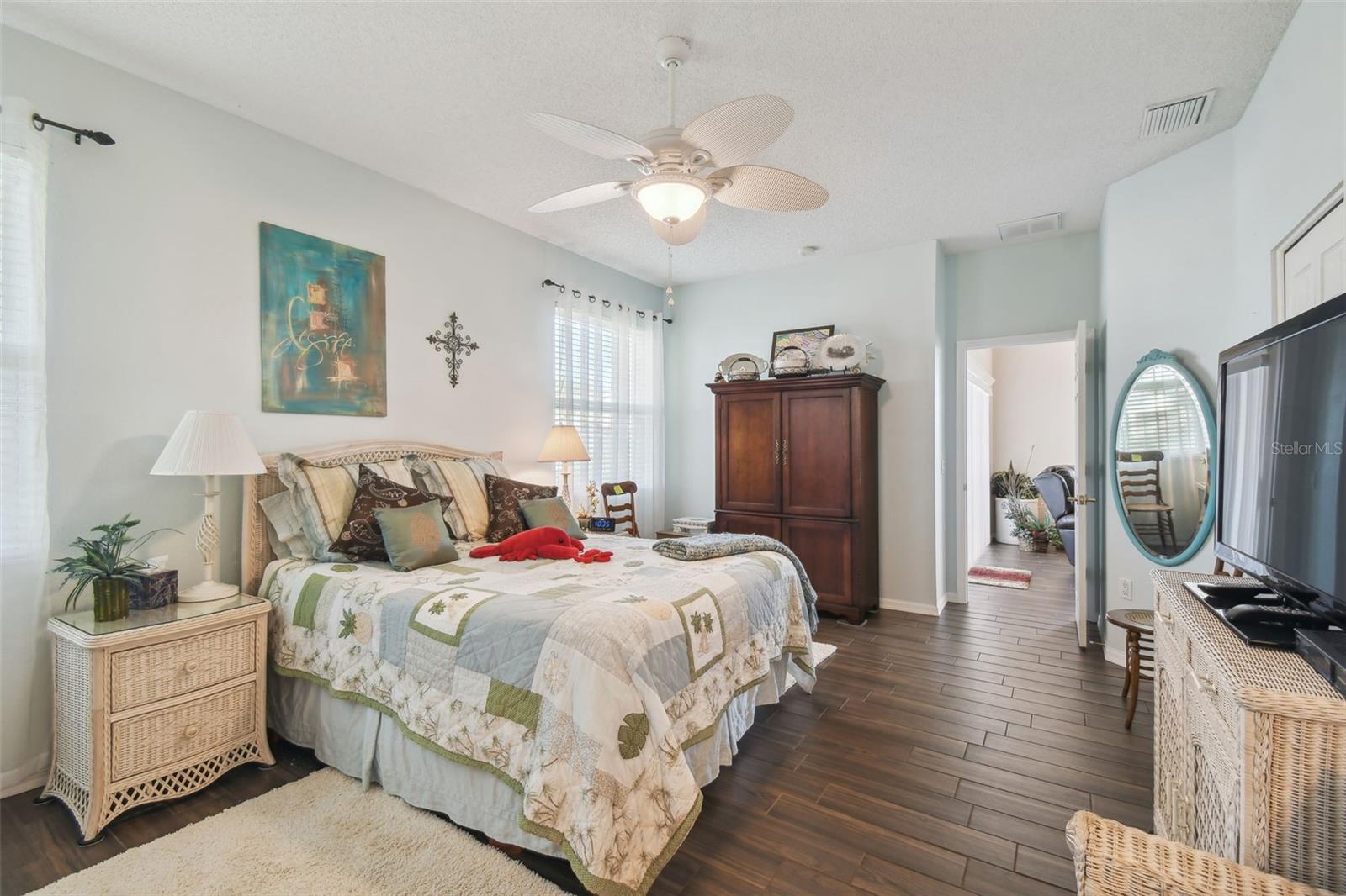 Image 26 of 58 For 18109 Tiverton Court