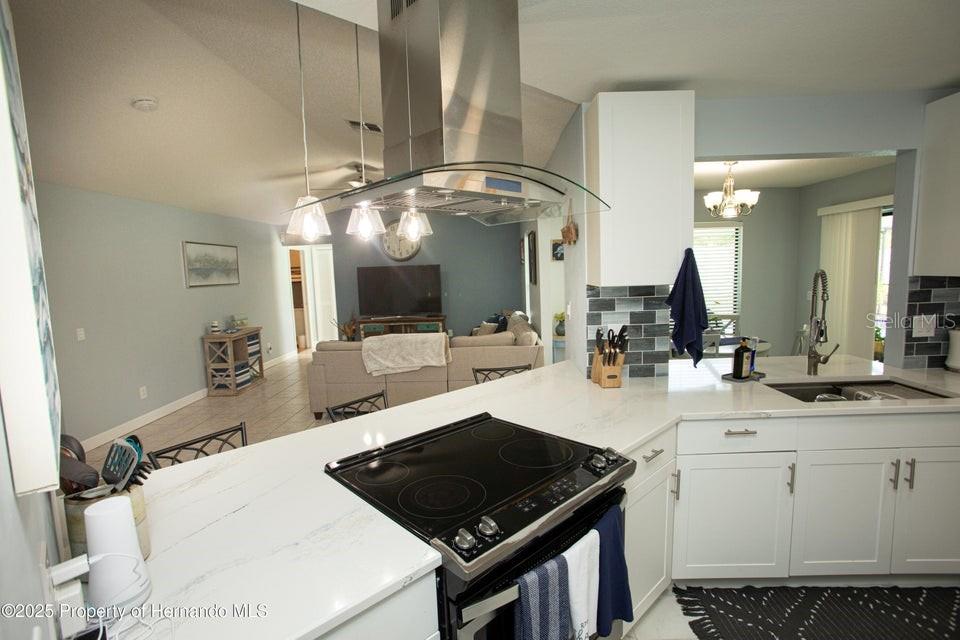 Image 24 of 43 For 13100 Fish Cove Drive