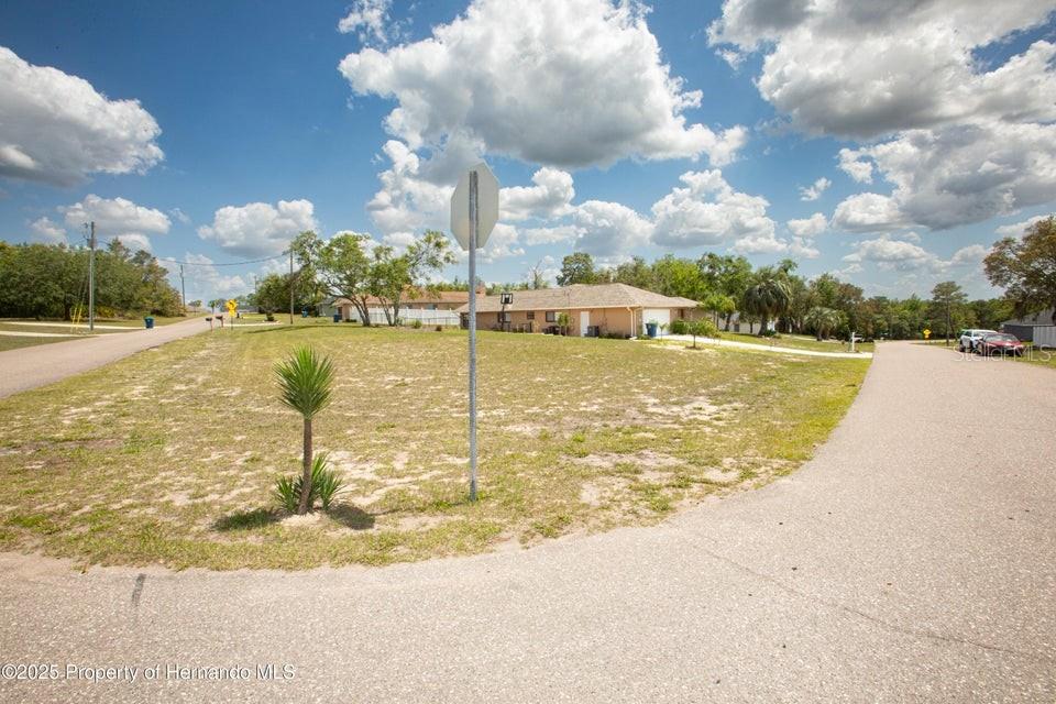 Image 5 of 43 For 13100 Fish Cove Drive