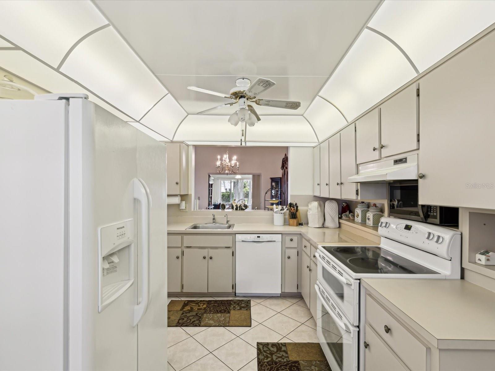 Image 14 of 77 For 11536 Golden Rain Drive