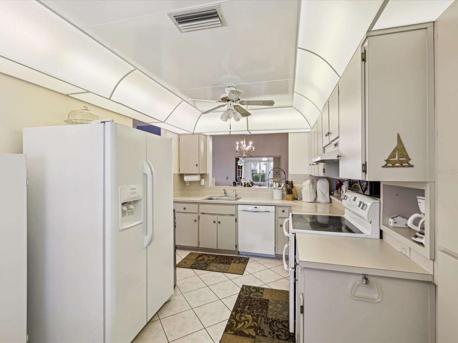 Image 15 of 77 For 11536 Golden Rain Drive
