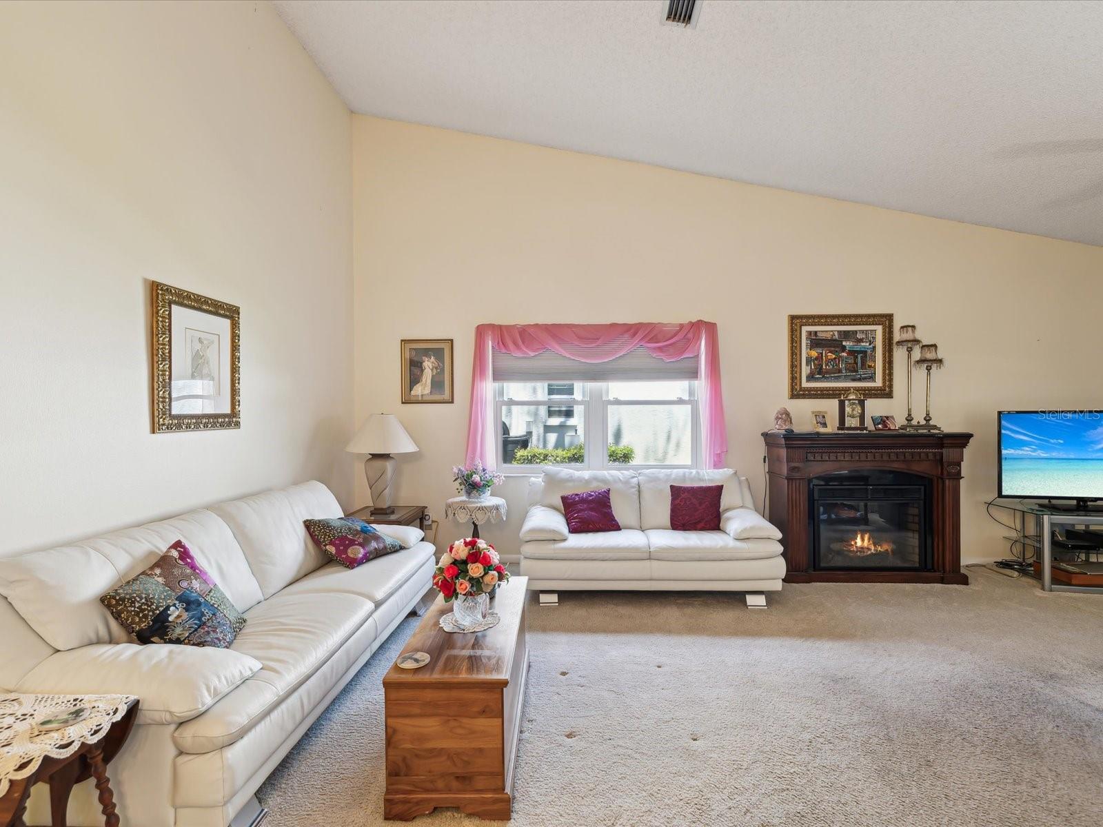 Image 7 of 77 For 11536 Golden Rain Drive