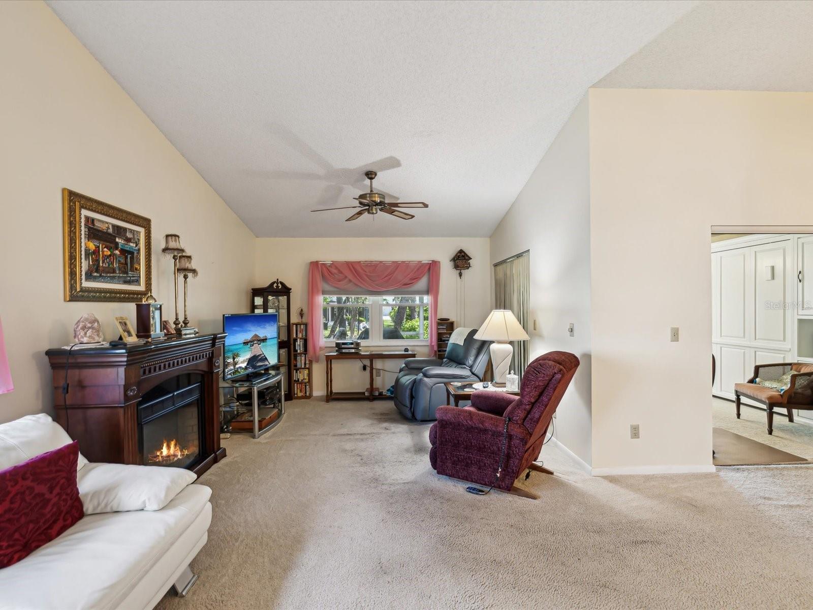 Image 8 of 77 For 11536 Golden Rain Drive