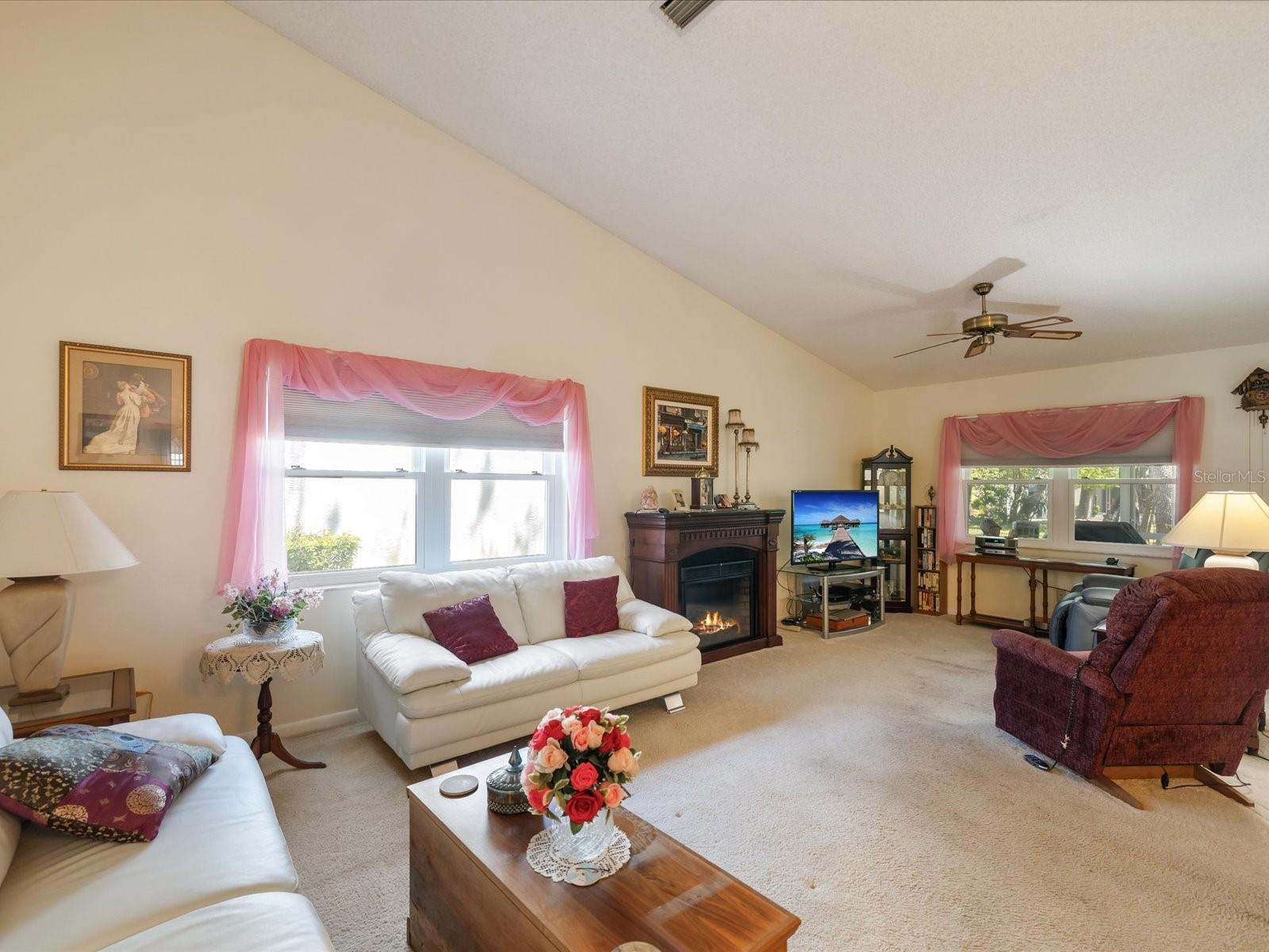 Image 9 of 77 For 11536 Golden Rain Drive