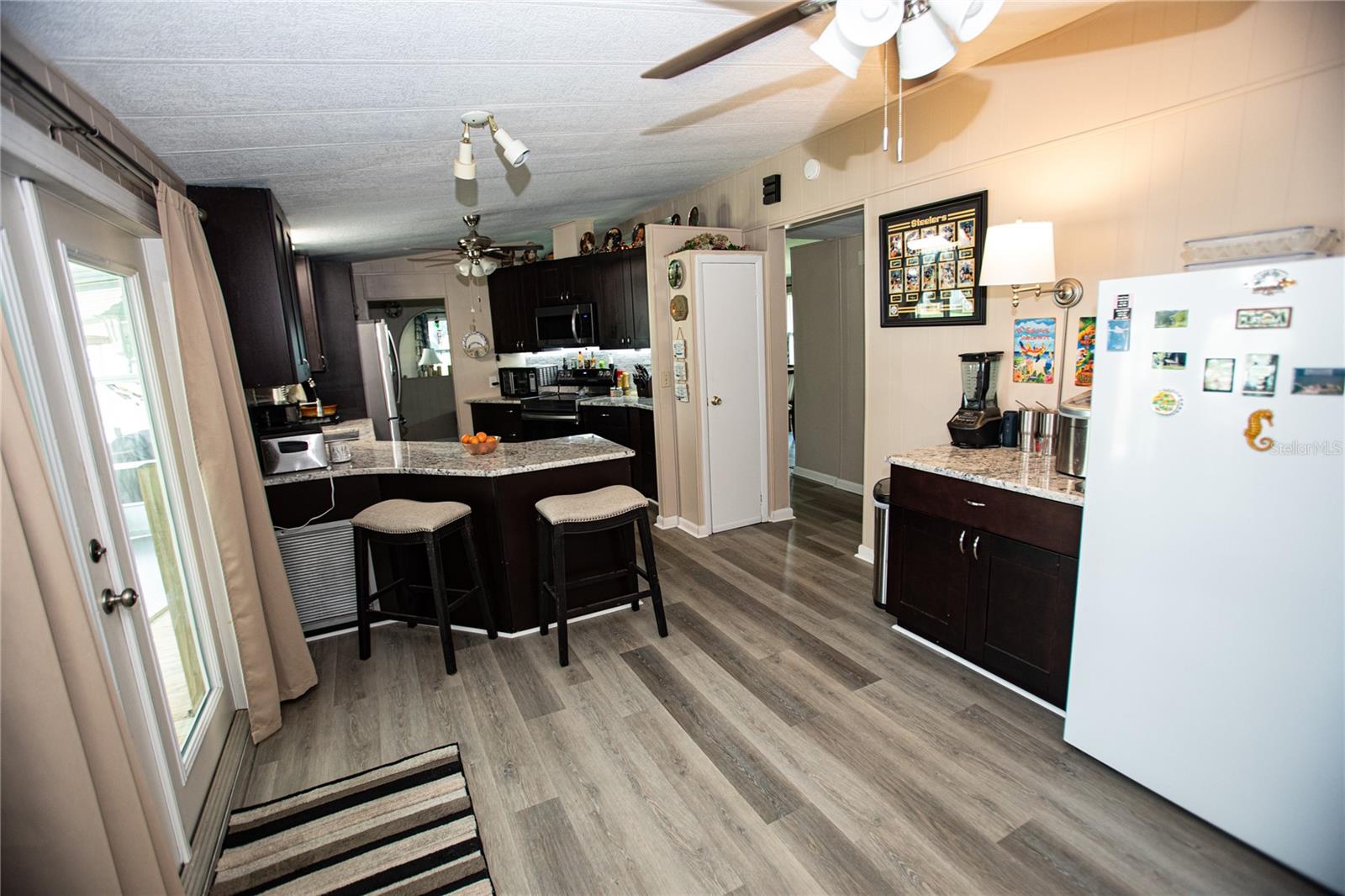 Image 14 of 62 For 7504 Country Club Drive