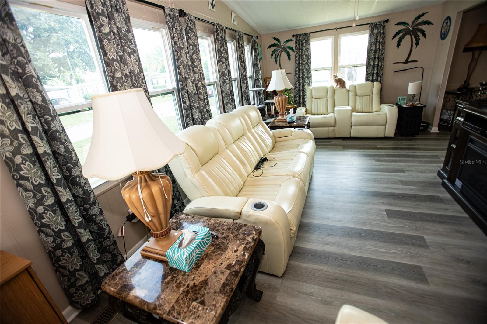 Image 18 of 62 For 7504 Country Club Drive