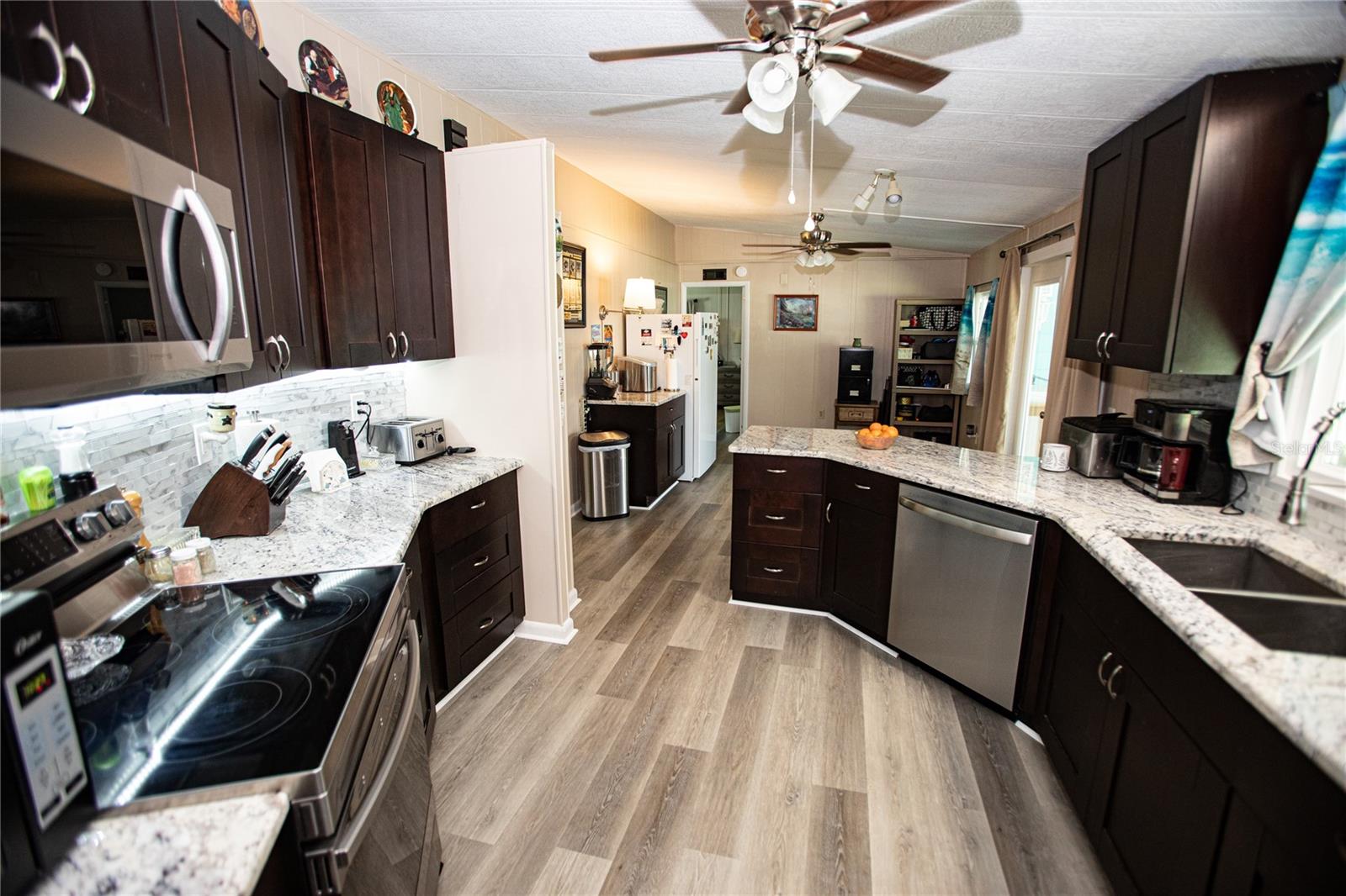 Image 25 of 62 For 7504 Country Club Drive