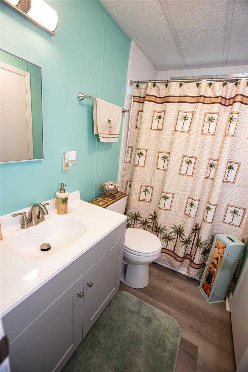 Image 35 of 62 For 7504 Country Club Drive