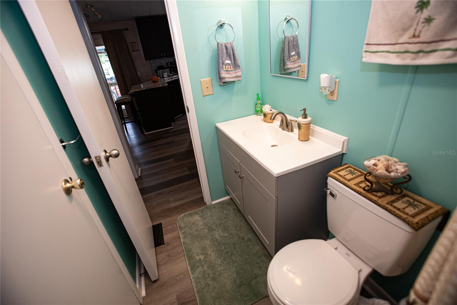 Image 36 of 62 For 7504 Country Club Drive