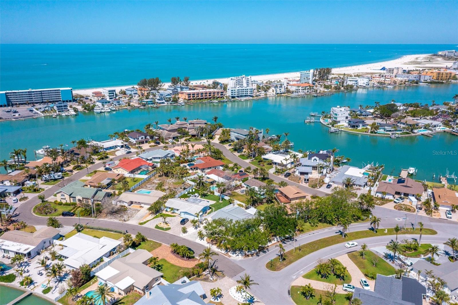 Image 75 of 90 For 10001 Yacht Club Drive