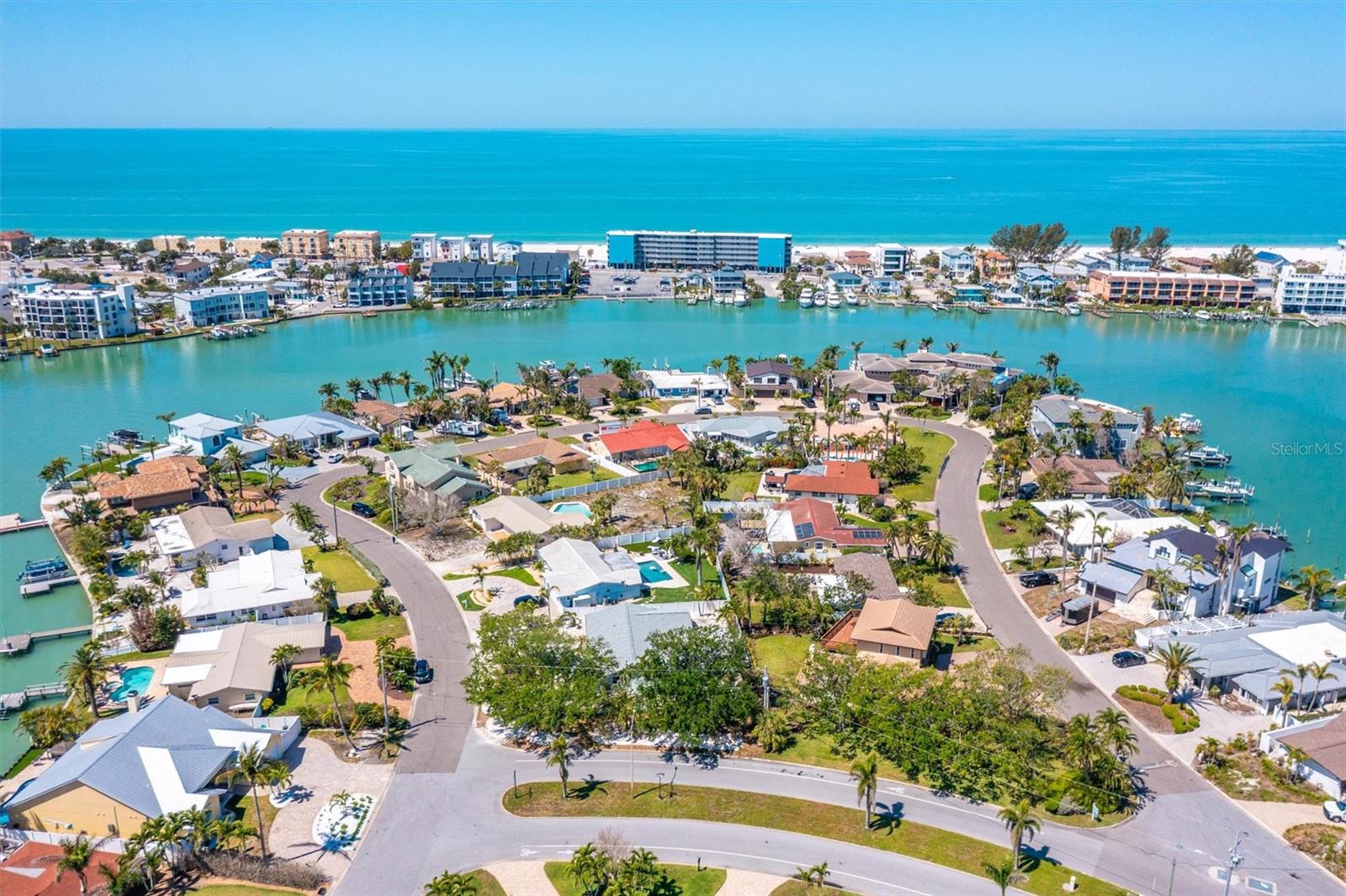 Image 77 of 90 For 10001 Yacht Club Drive