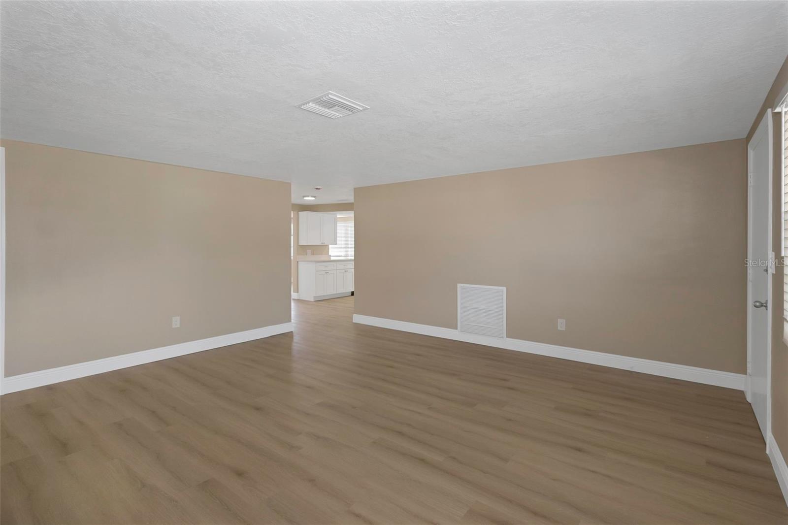 Image 3 of 27 For 6206 11th Avenue