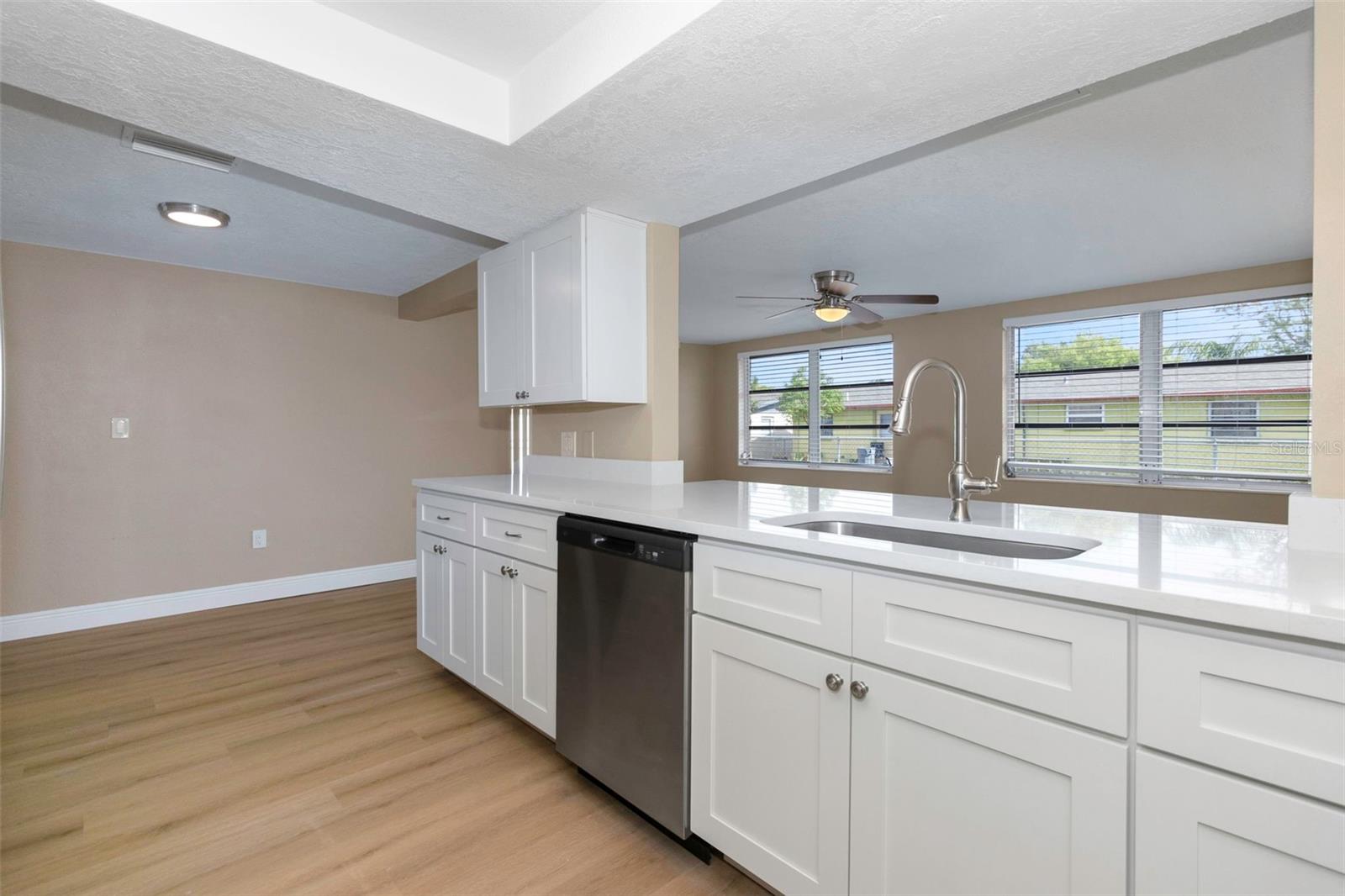 Image 7 of 27 For 6206 11th Avenue