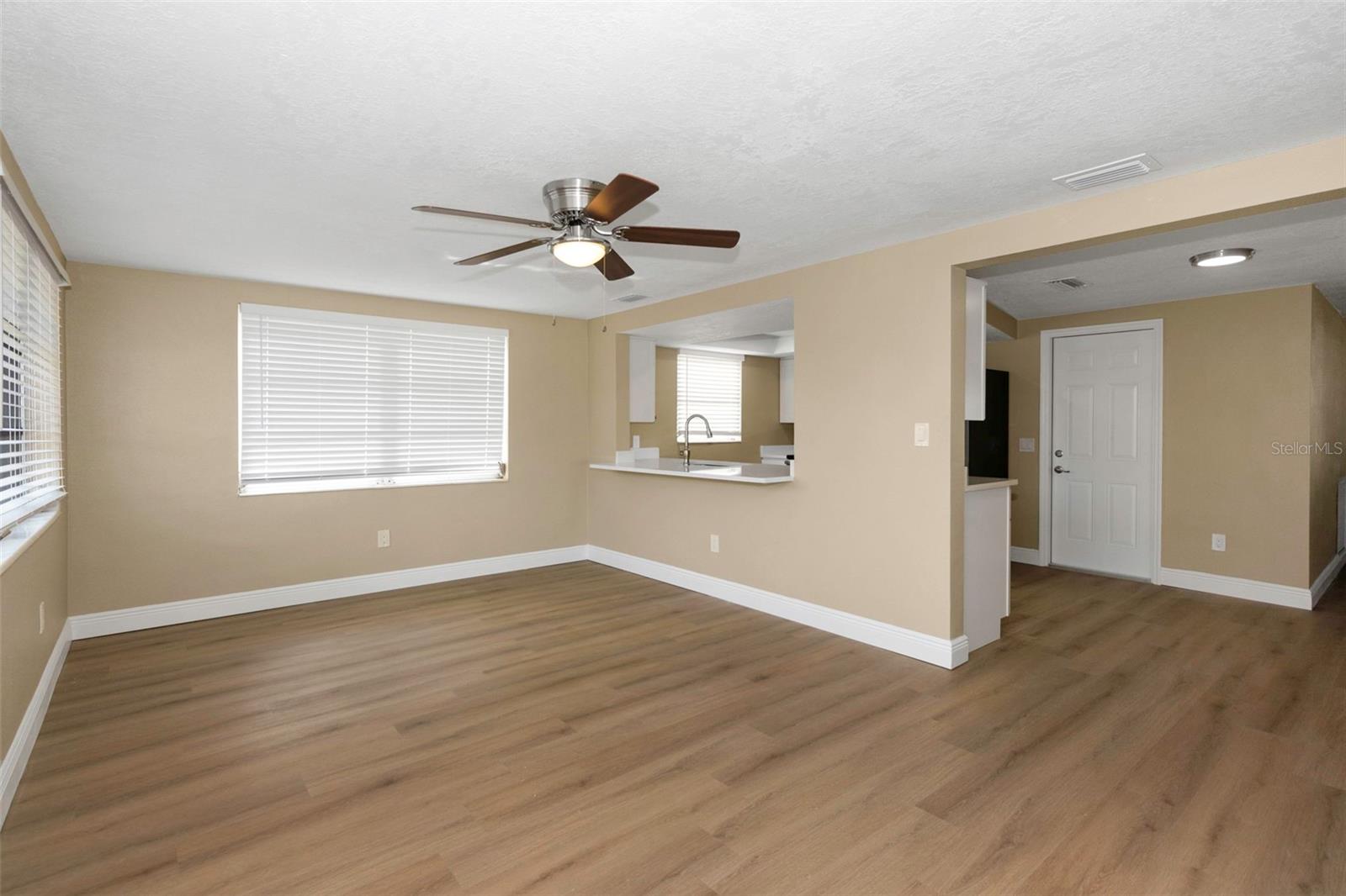 Image 8 of 27 For 6206 11th Avenue