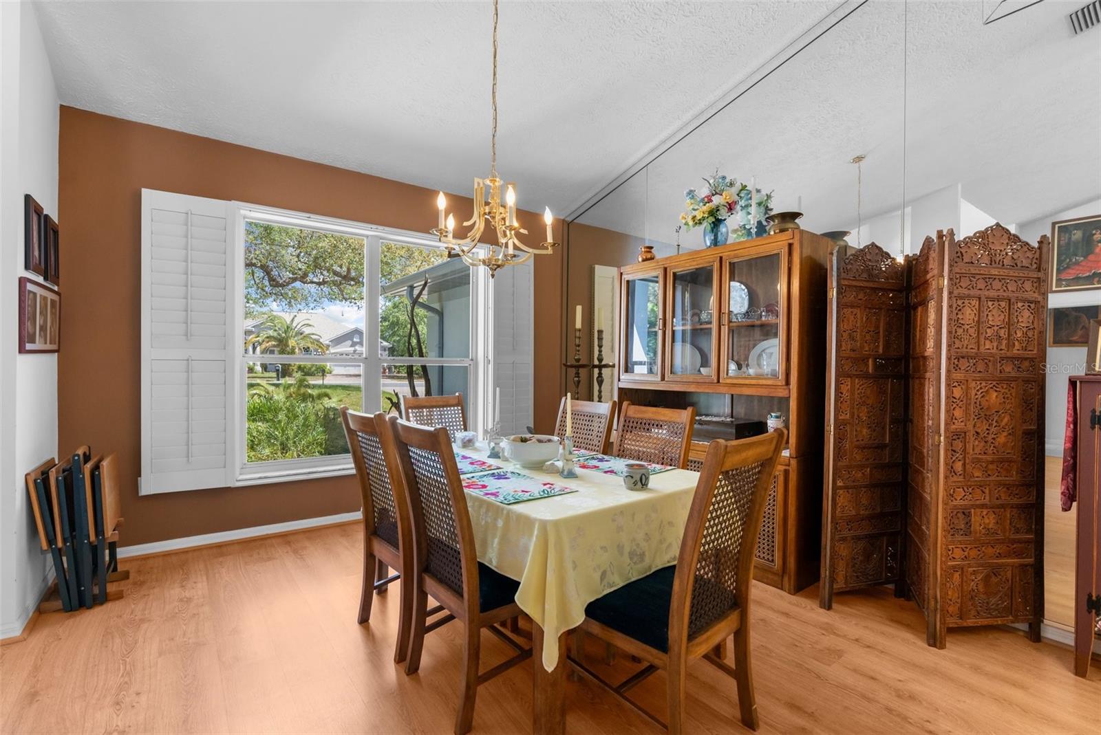Image 12 of 55 For 18663 Autumn Lake Boulevard