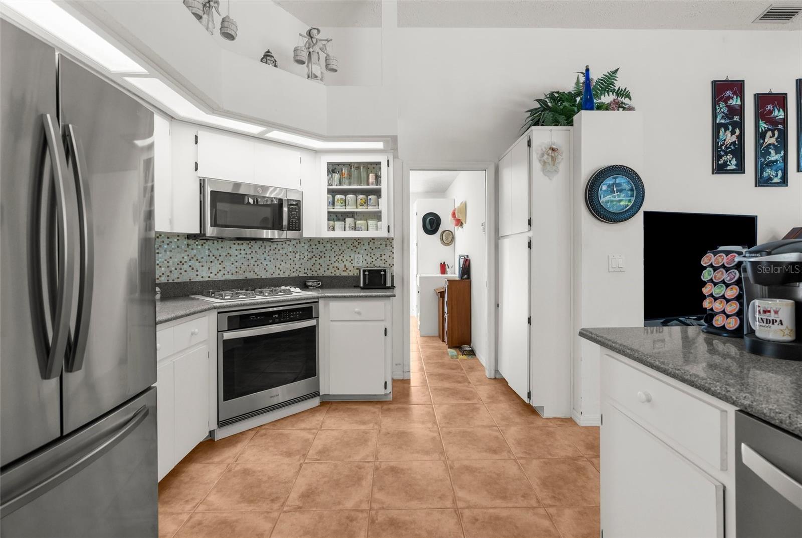 Image 17 of 55 For 18663 Autumn Lake Boulevard