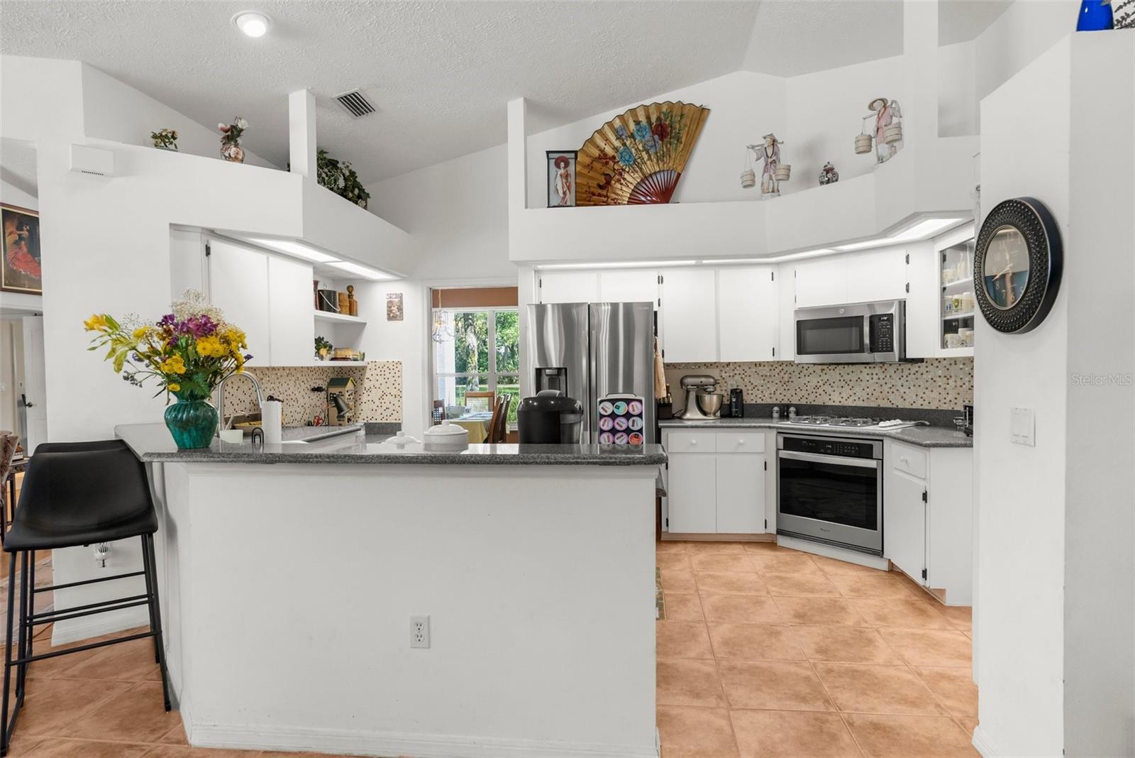 Image 19 of 55 For 18663 Autumn Lake Boulevard