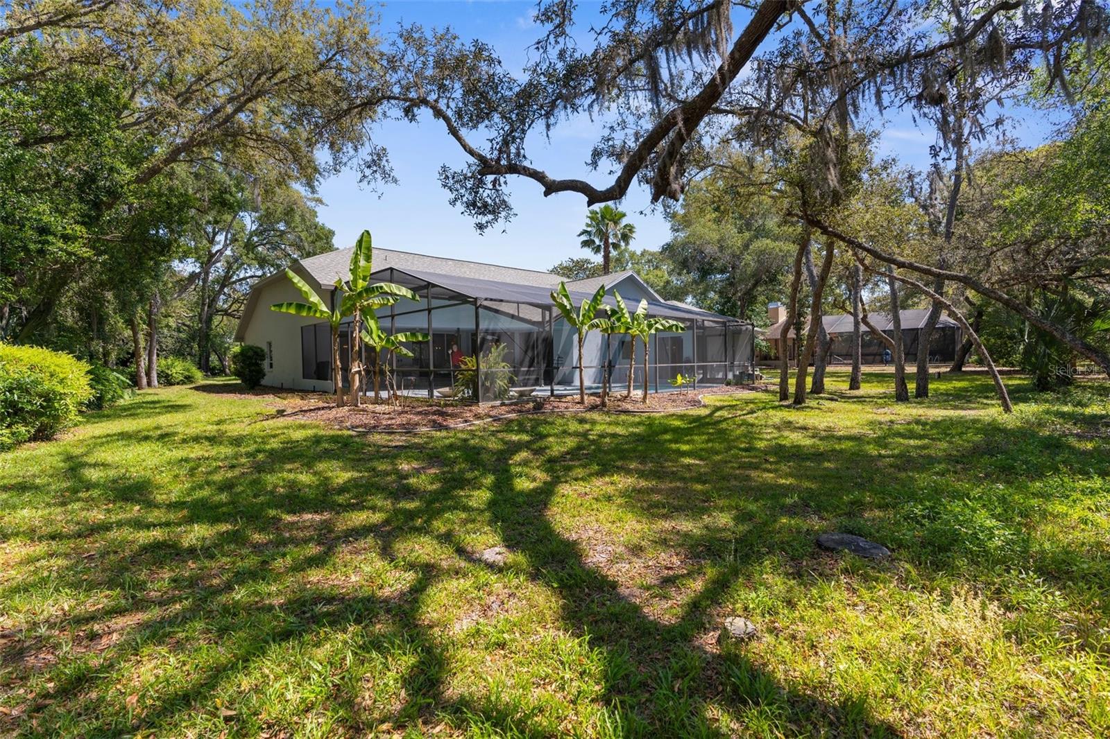 Image 43 of 55 For 18663 Autumn Lake Boulevard