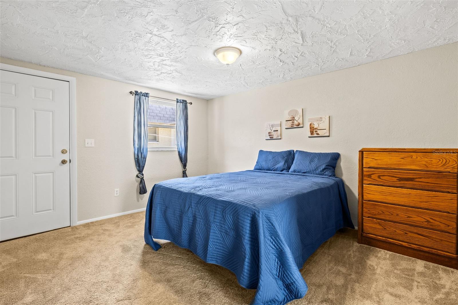 Image 16 of 26 For 9811 Hidden Lane 2
