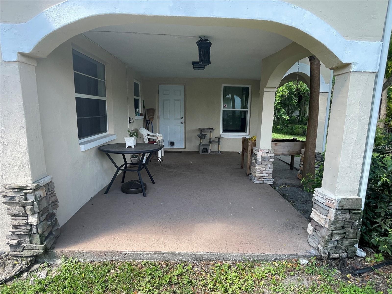 Image 17 of 57 For 5736 Colonial Drive