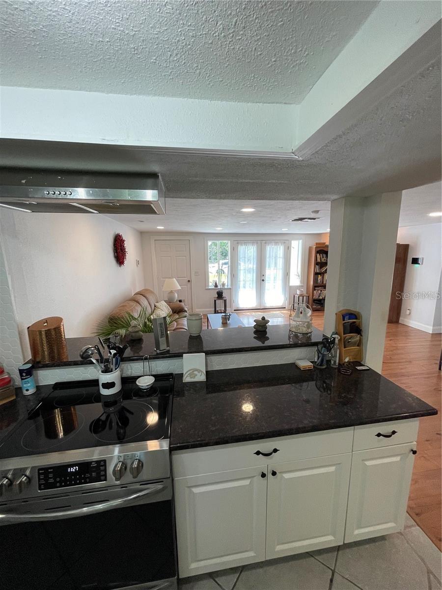 Image 21 of 57 For 5736 Colonial Drive
