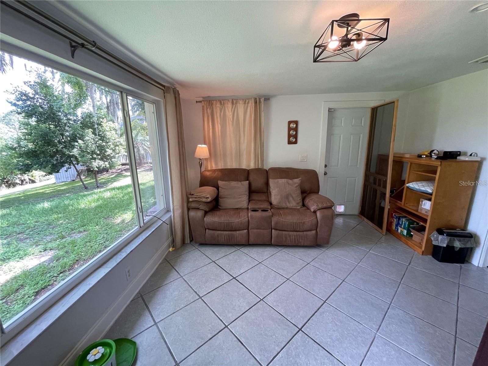 Image 43 of 57 For 5736 Colonial Drive