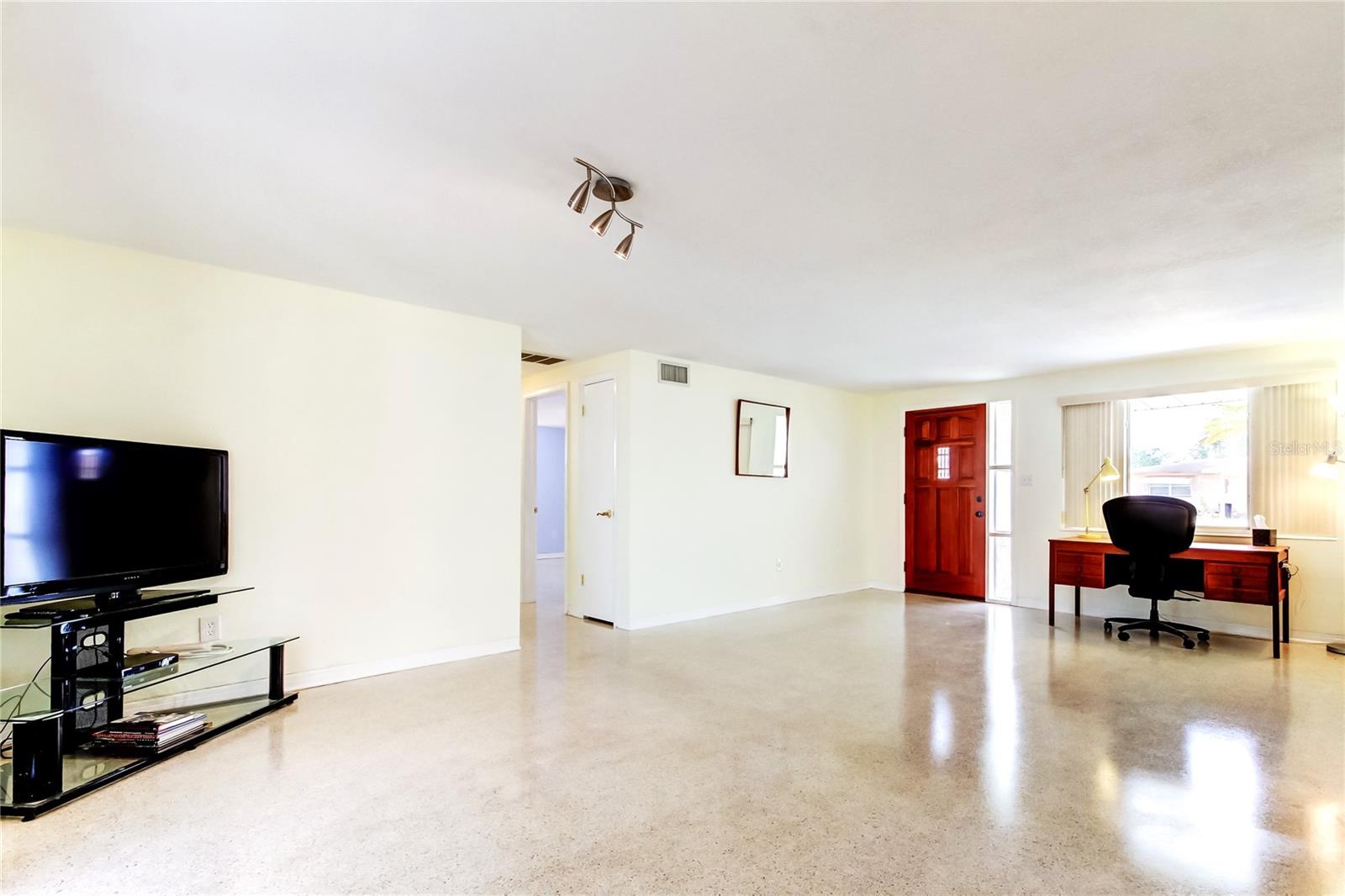 Image 10 of 24 For 1502 Landau Street