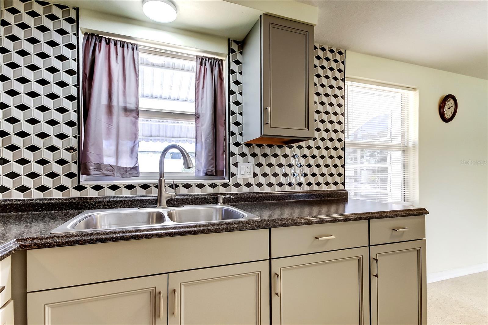 Image 7 of 24 For 1502 Landau Street