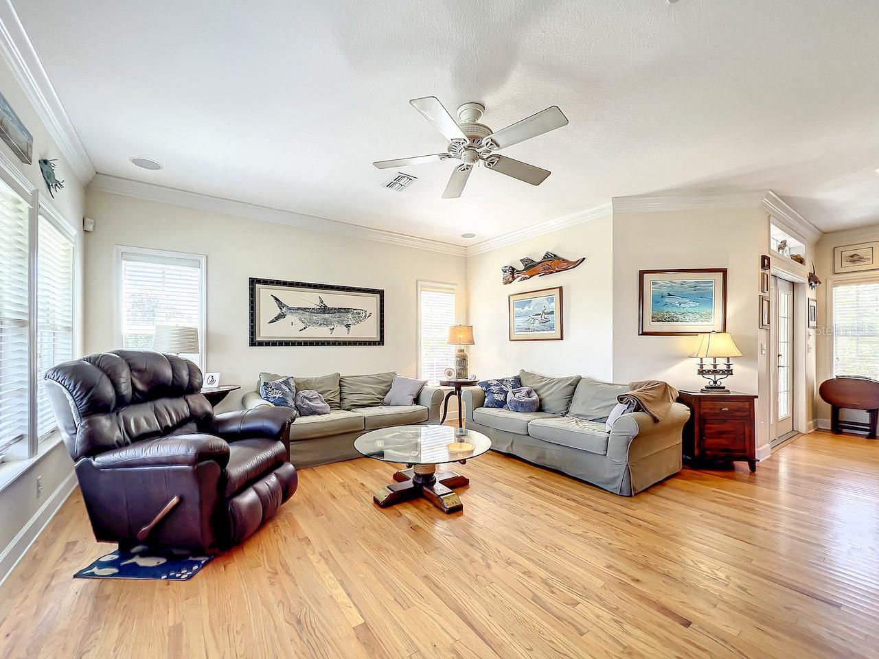 Image 18 of 74 For 4514 Fishman Avenue