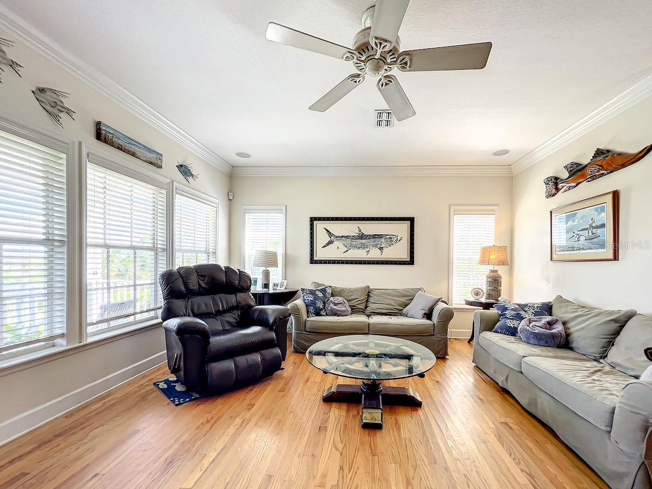 Image 19 of 74 For 4514 Fishman Avenue