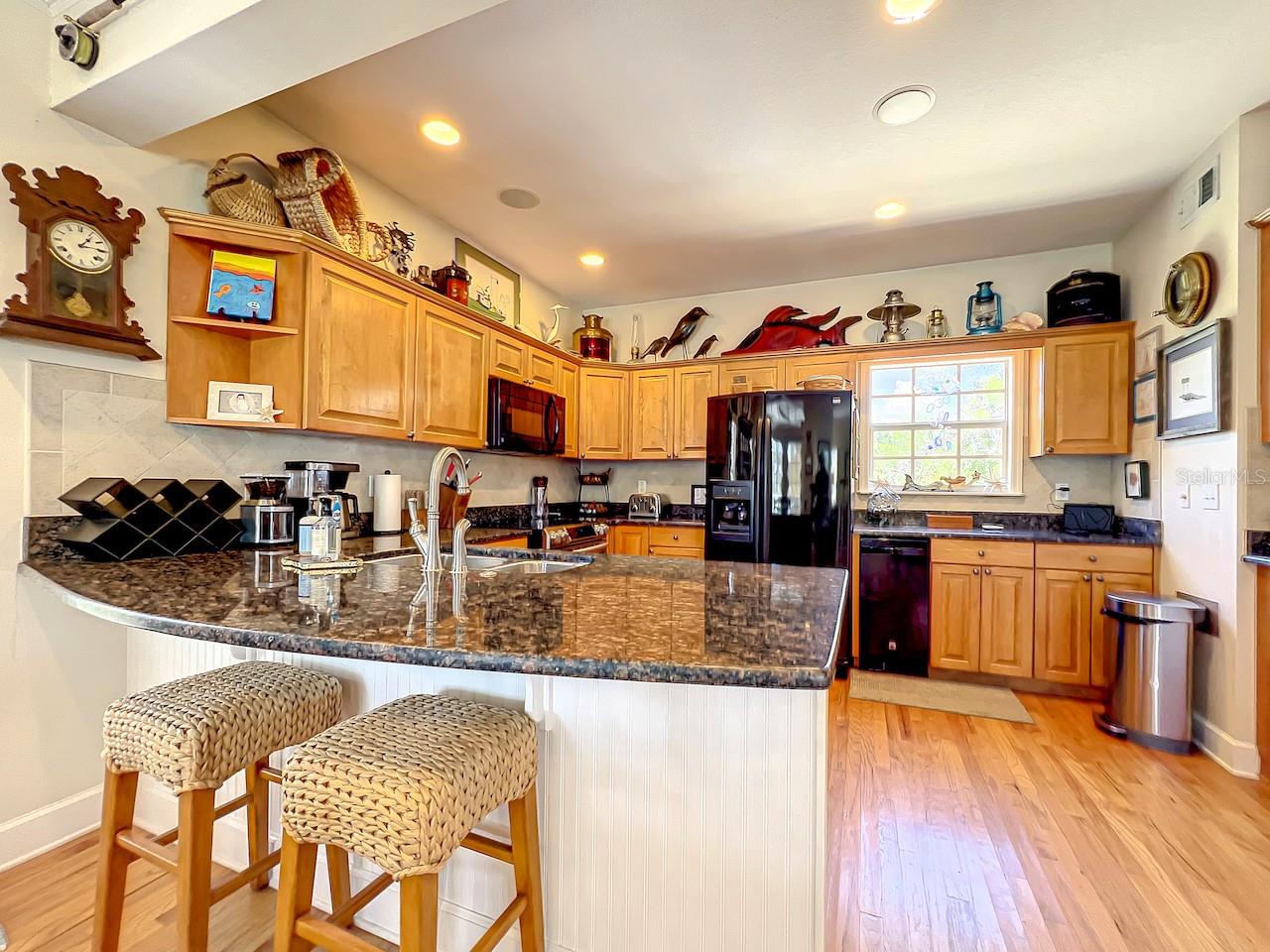 Image 28 of 74 For 4514 Fishman Avenue