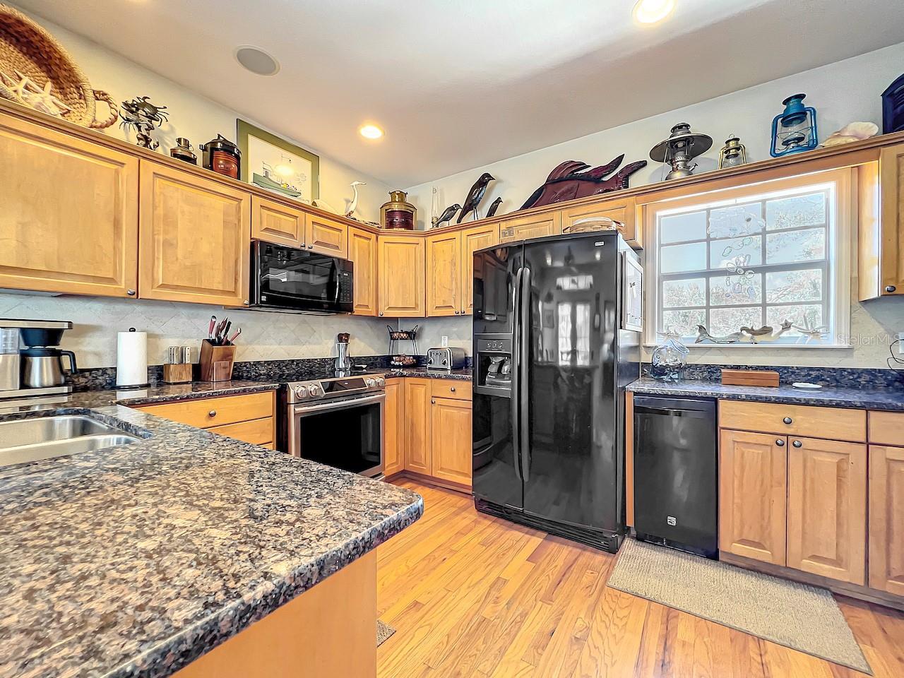Image 30 of 74 For 4514 Fishman Avenue