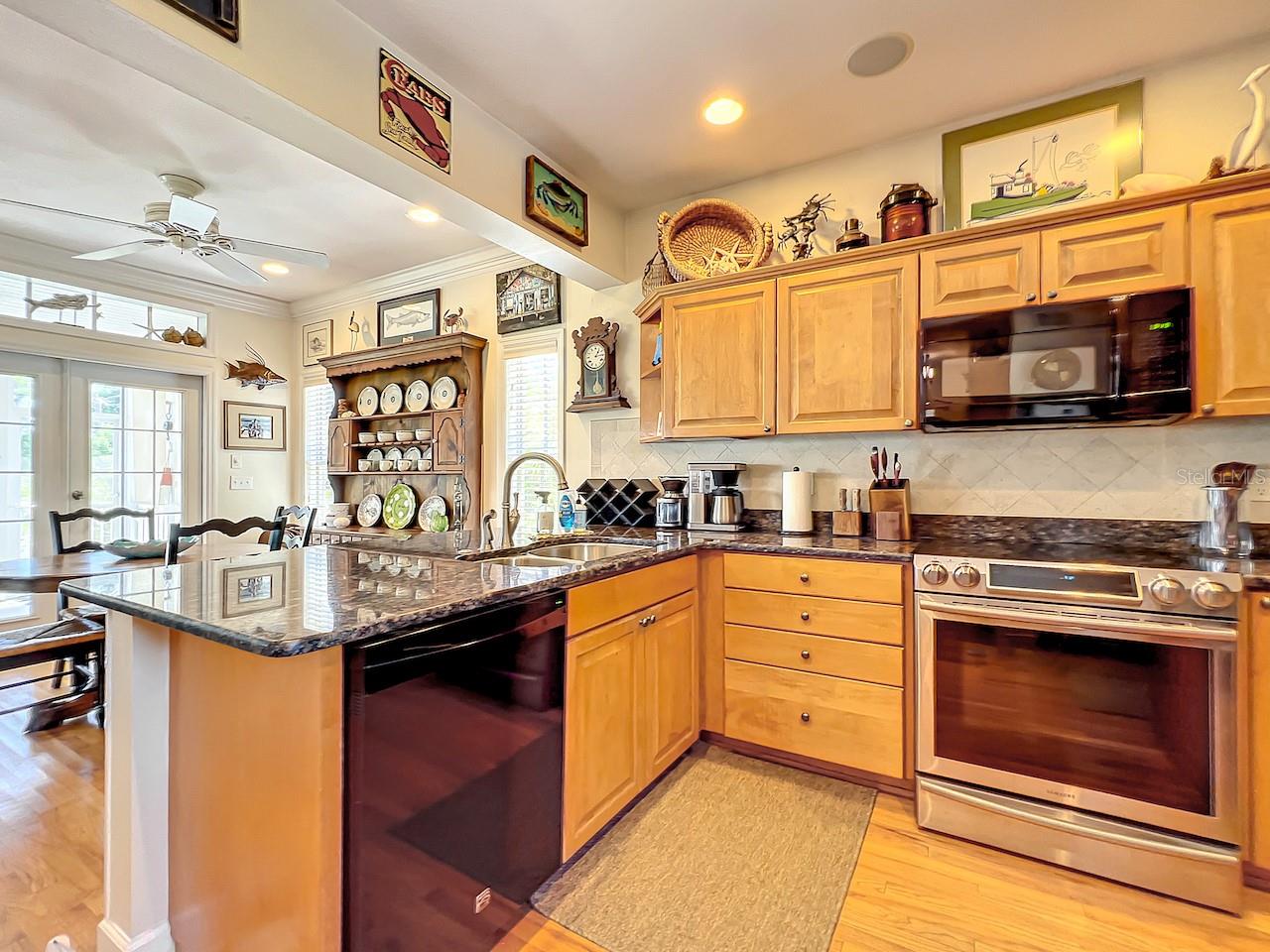 Image 31 of 74 For 4514 Fishman Avenue